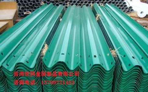 <a href='http://www.hz-0571.cn/shuangbohulan/'target='_blank'>波形護(hù)欄</a>板