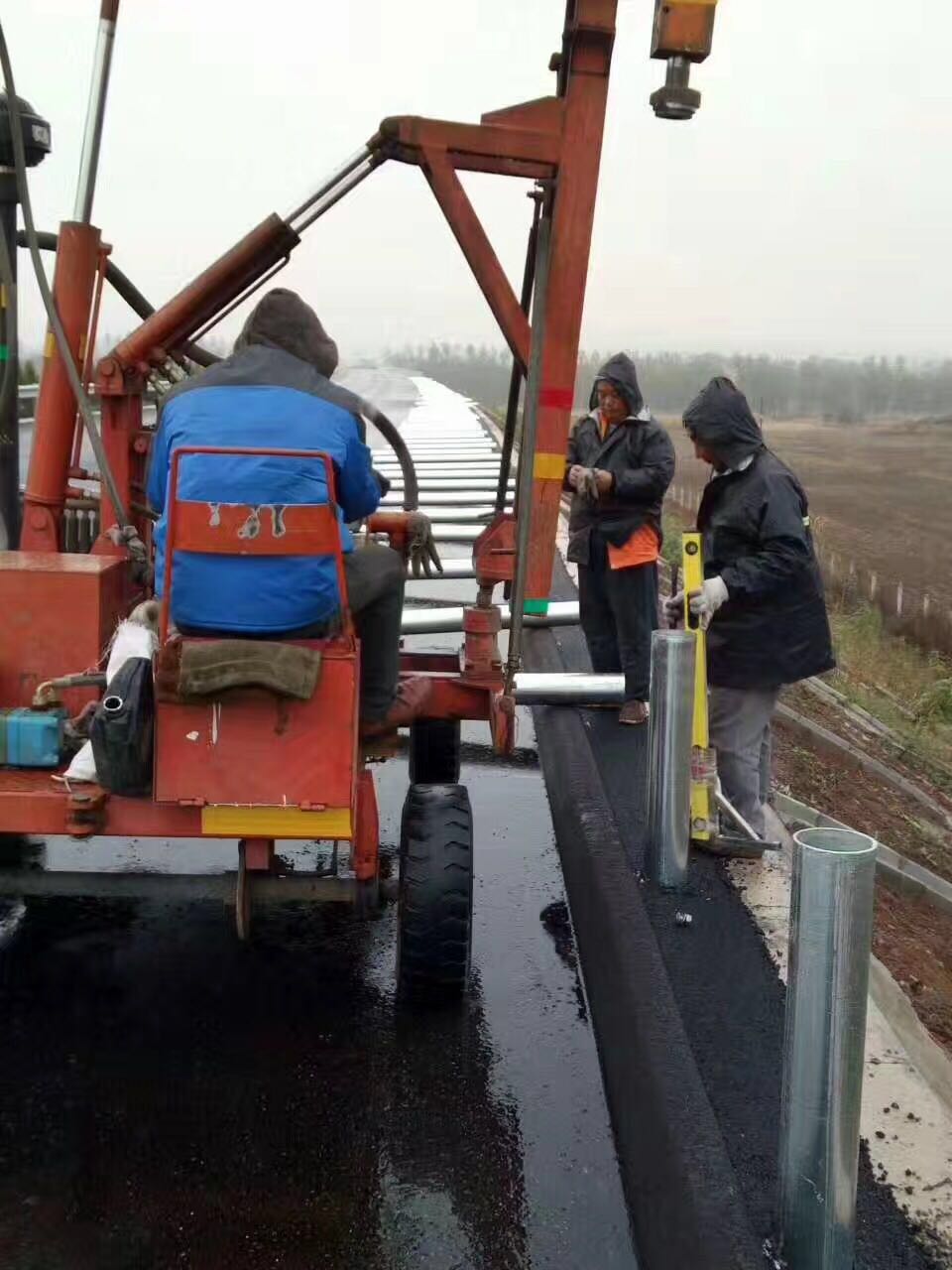 <a href='http://www.hz-0571.cn/shuangbohulan/'target='_blank'><a href='http://www.hz-0571.cn/shuangbohulan/'target='_blank'>波形護(hù)欄</a></a> (41).jpg